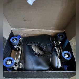 Roller skates (New) size 10 men